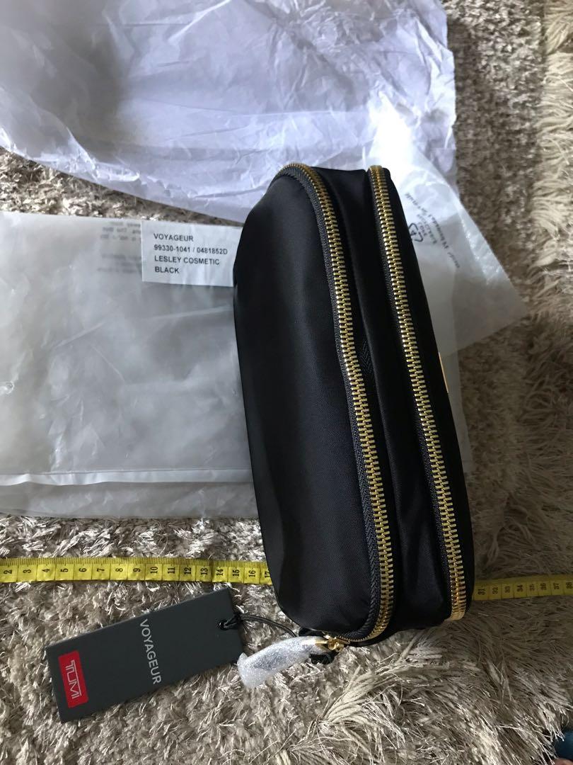 tumi makeup bag