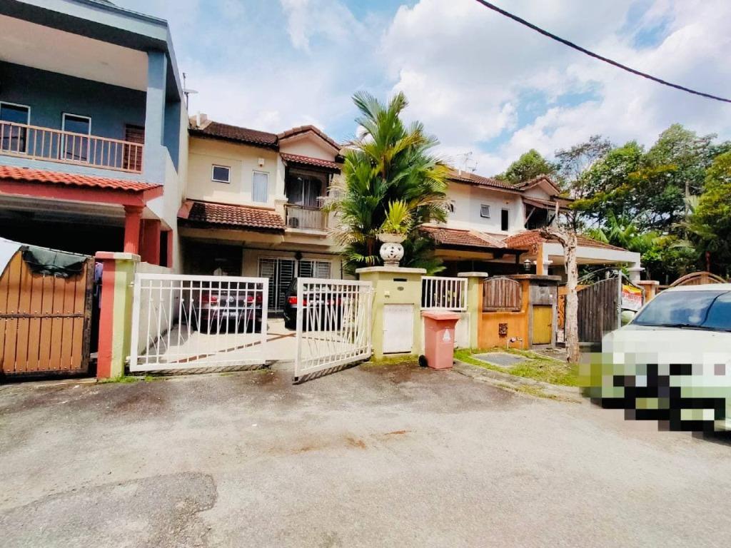Wts 2 Storey Jalan Cecawi 32 Kota Damansara Pj Property For Sale On Carousell
