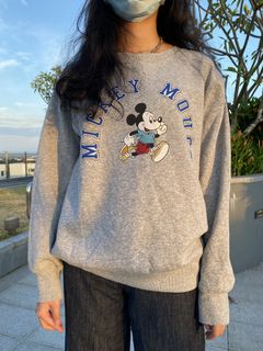 (Category: ) located in . Submitted by vintagewear1998 (Listing ID 1113430213, Image 1). Description: .