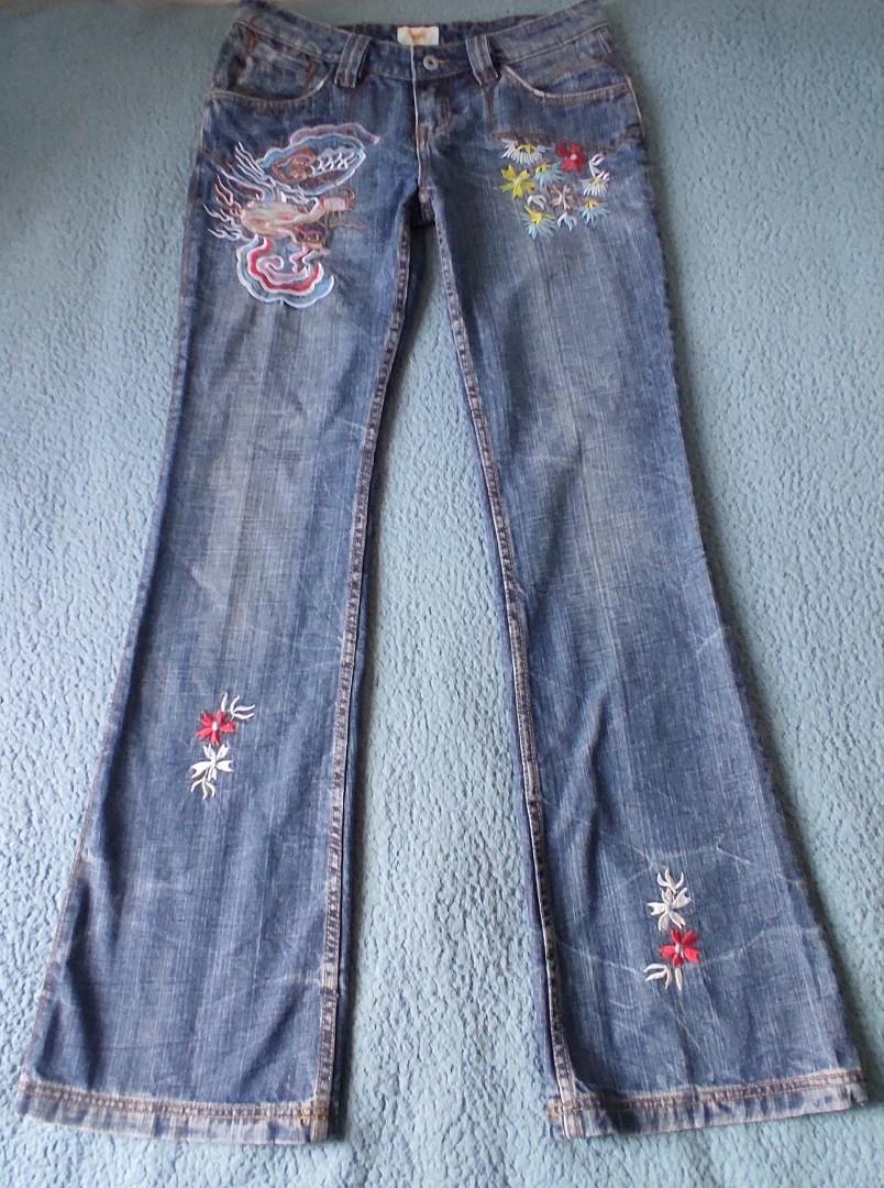 Antik jeans, Women's Fashion, Bottoms, Jeans on Carousell