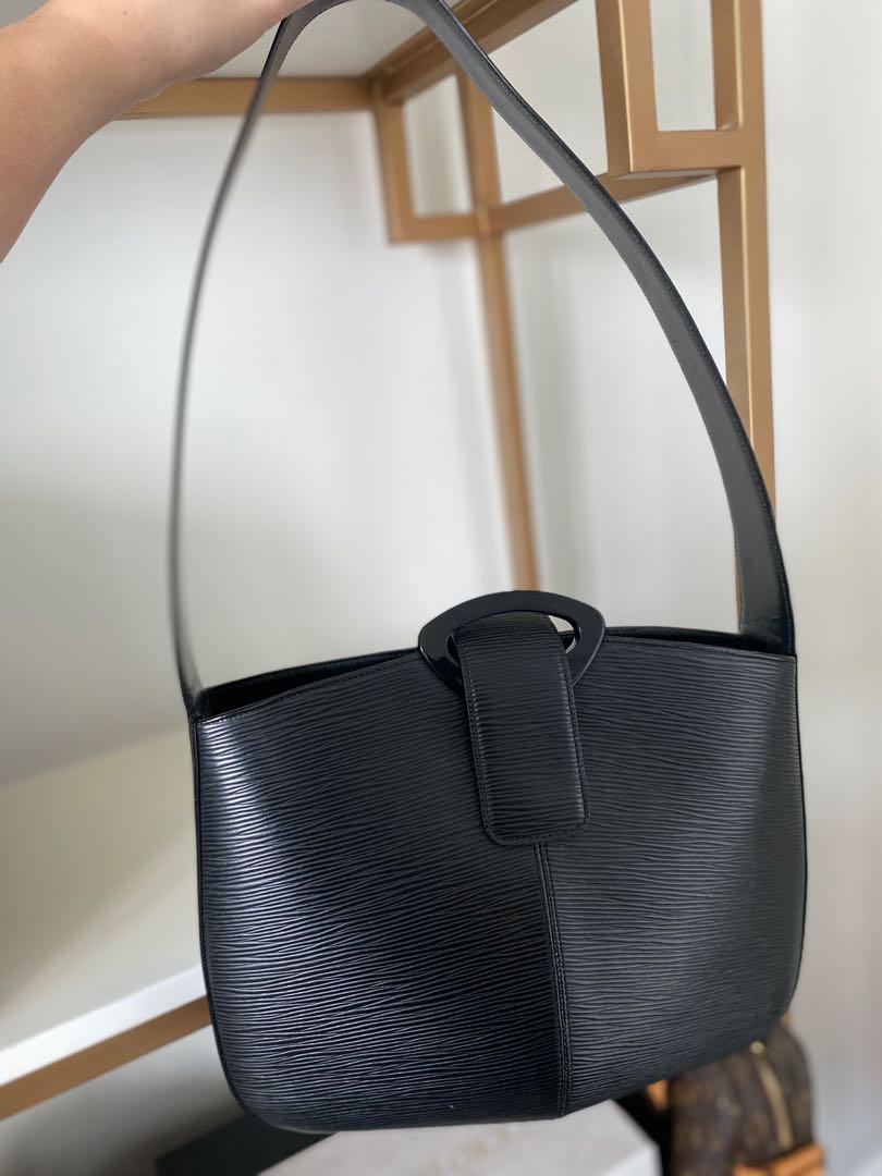 Louis Vuitton Reverie Bag – The Hosta