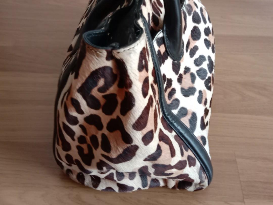 Bundle Tory Burch Leopard Print Bag, Luxury, Bags & Wallets on Carousell
