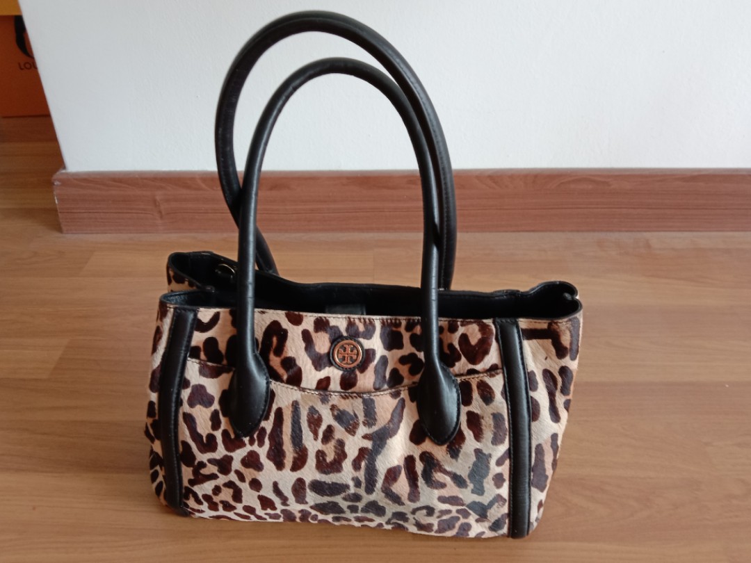 Tory burch cheetah purse top