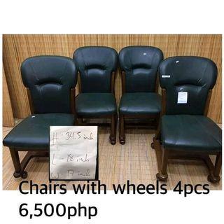 Chairs with wheels 4pcs available
