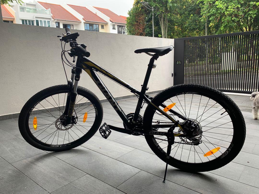 Cheap Giant ATX 27.5 Black and Yellow Bukit Timah Area