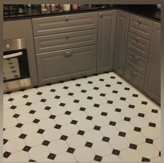 (Category: ) located in . Submitted by all_must_go (Listing ID 1113506922, Image 1). Description: .