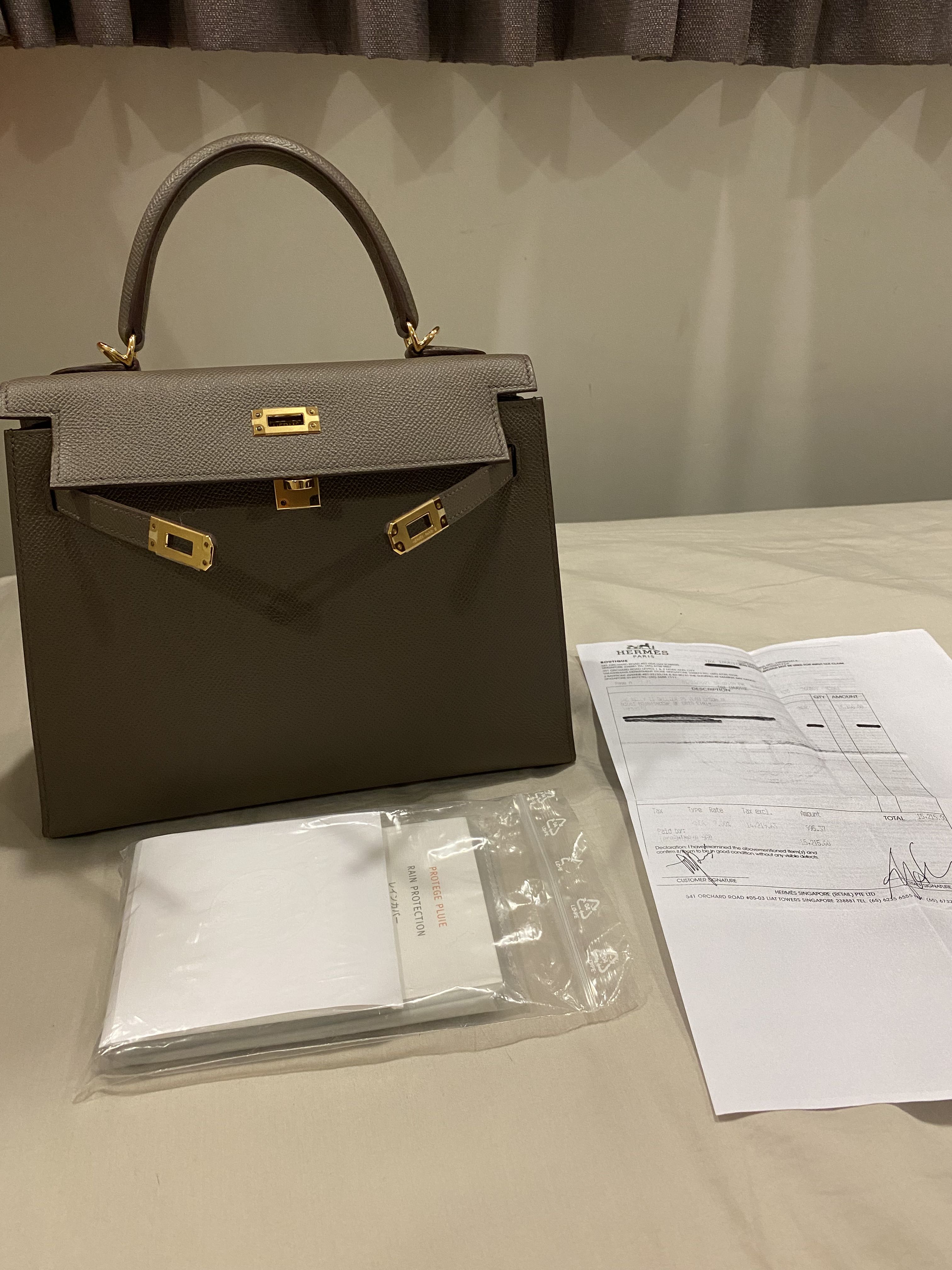 HERMES KELLY POCHETTE EPSOM (PREMIUM BOUTIQUE), Women's Fashion, Bags &  Wallets, Purses & Pouches on Carousell