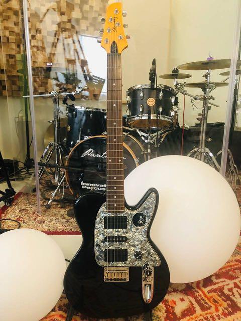 Ibanez NDM2 Guitar w Offspring Pickguard