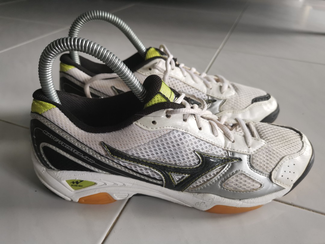 Mizuno wave twister grey clearance