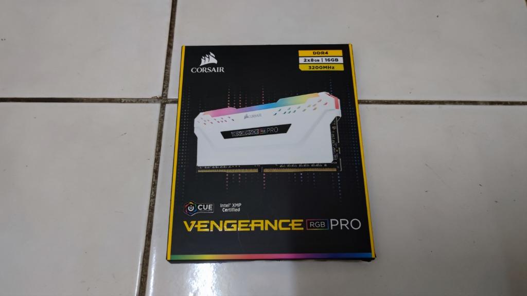 Corsair vengeance rgb pro asrock polychrome top