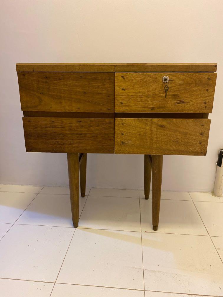 Side Table (Category: Shelves, Cabinets & Racks) located in Singapore. Submitted by jawsjoshua (Listing ID 1113339856, Image 1). Description: .