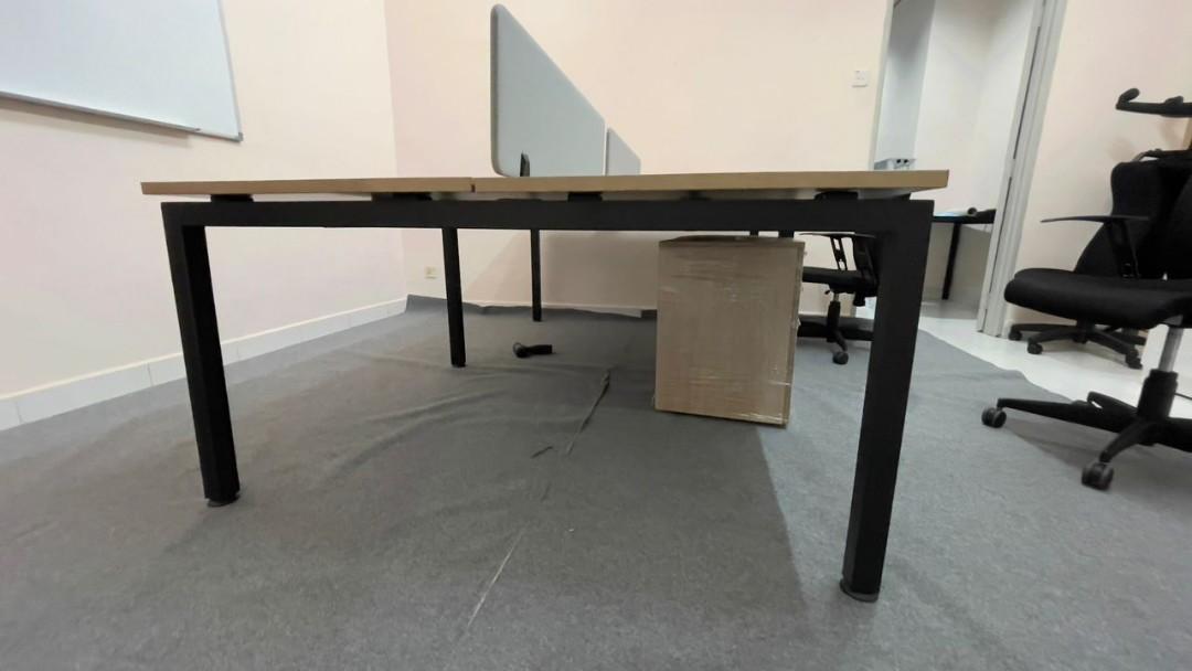 Workstation 4 cluster 4 seater size 8ft x 5ft, Furniture & Home Living ...
