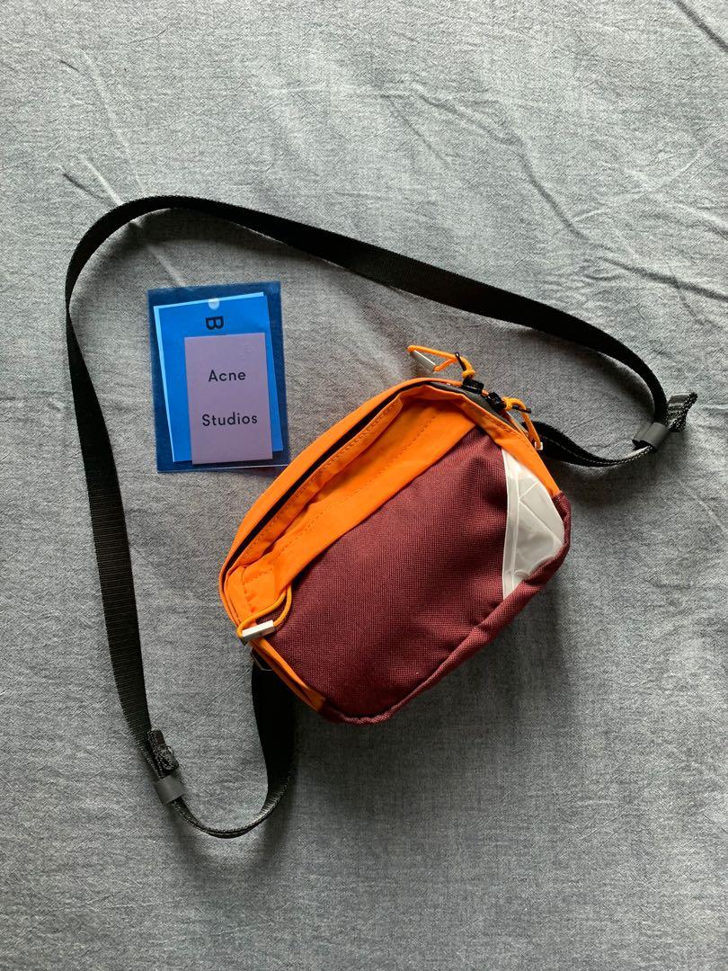 Acne hidey bag top
