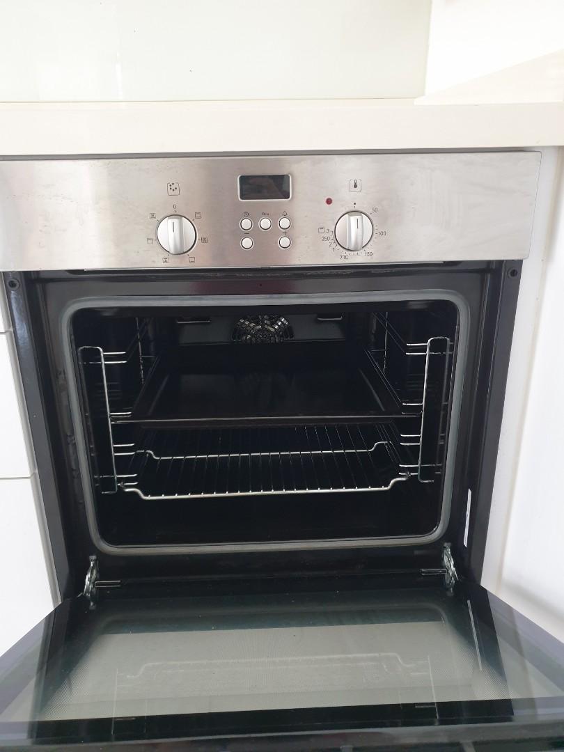 Bosch Built In Oven Model HBN331E2J