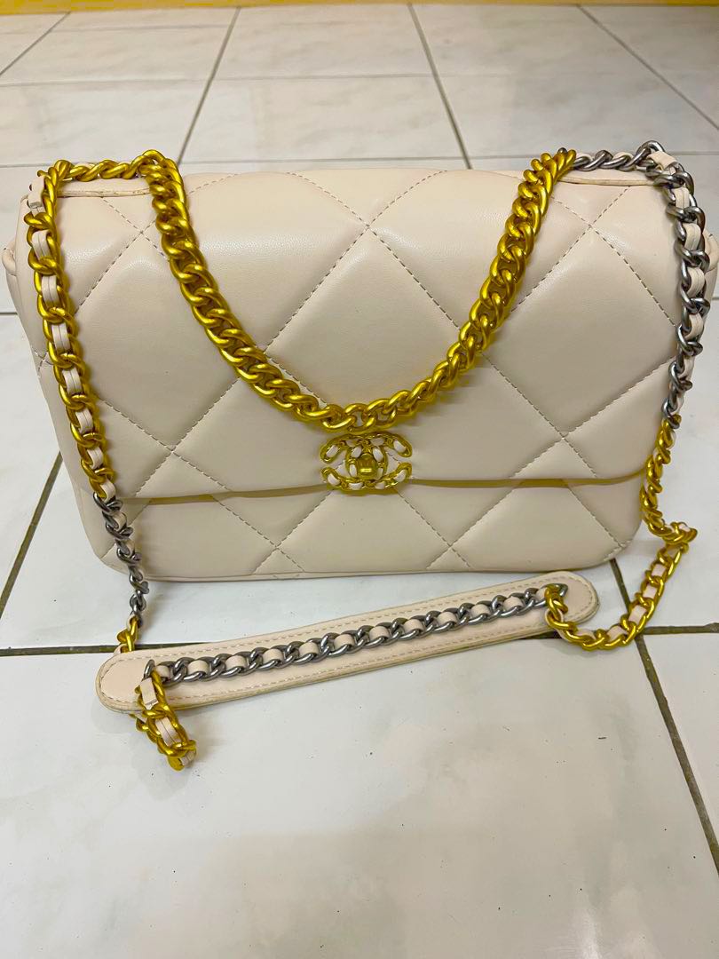 Chanel 19 hotsell cream