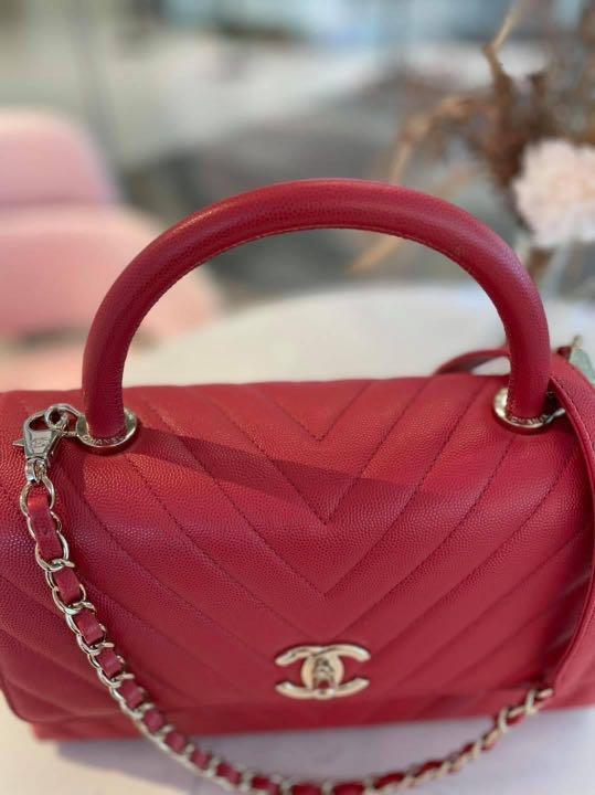Chanel Coco Top Handle Medium 20P Red Caviar Ghw Series 29/2020, Luxury