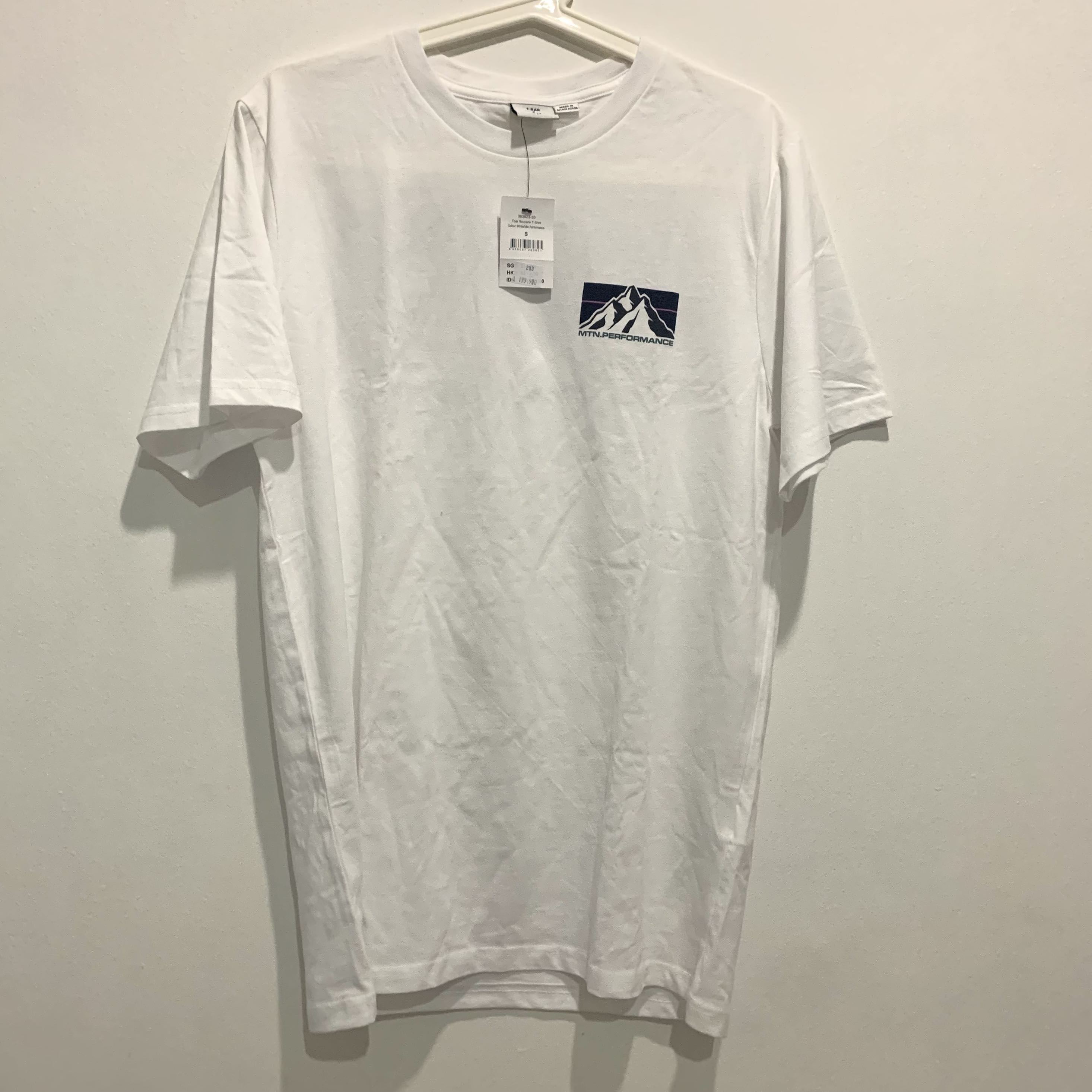 Men White Graphic Tee T-Shirt, Fesyen 