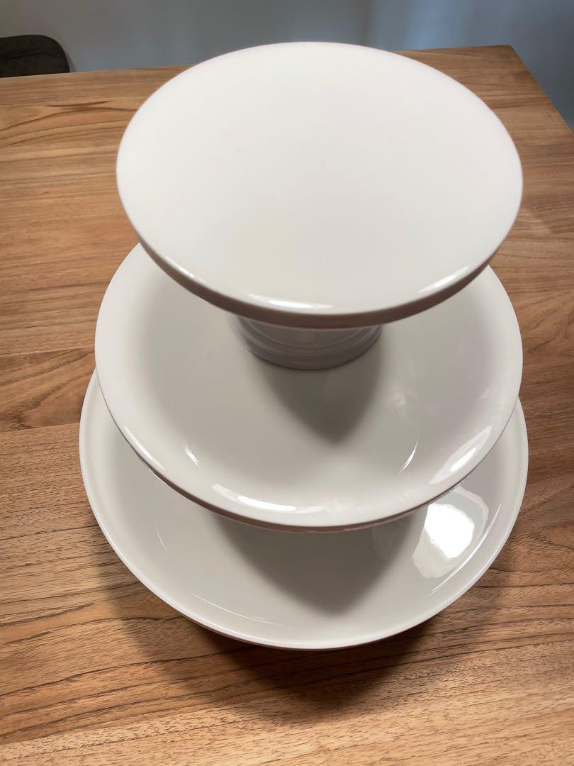 Donna Hay cake stand