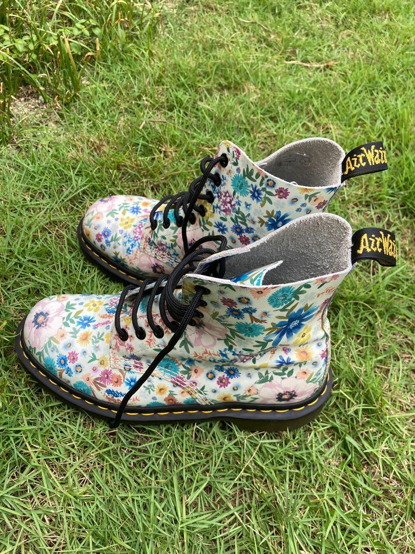 Pascal wanderlust boots sales
