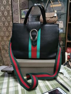 (Category: ) located in . Submitted by memj_closet (Listing ID 1113697981, Image 1). Description: .