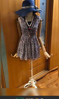 H&M 小花洋裝