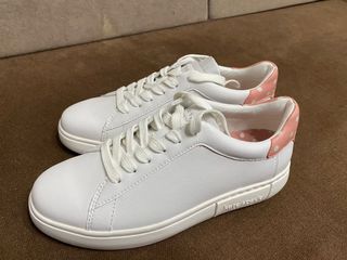 （分類：）位於 。 由 kimchinglorlor 提交（商品編號 1113688714，圖片 1）。簡介： 。