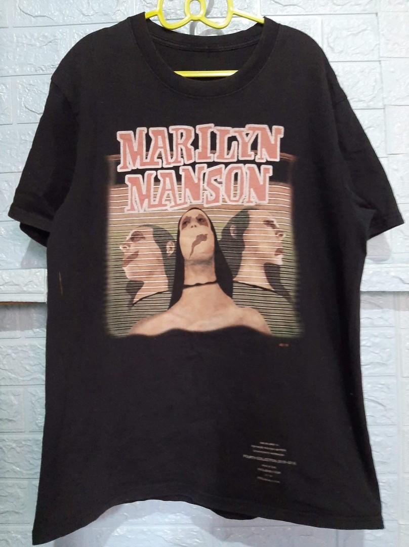 Marilyn Manson (Category: Tshirts & Polo Shirts ) located in Taguig. Submitted by donsoledgar (Listing ID 1113626025, Image 2). Description: Marilyn Manson fear of god..large size...dm lng s info..taguig area plus ship s malayuan.