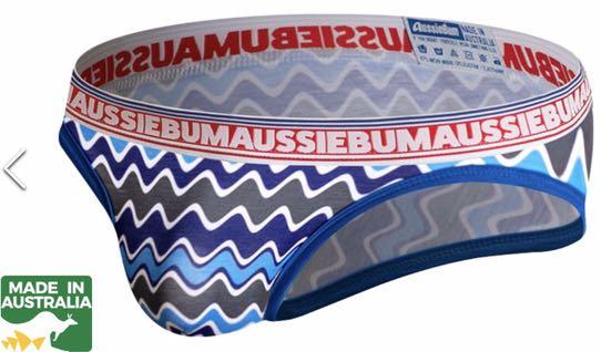 AussieBum Men Underwear (Category: New Underwear) located in Singapore. Submitted by eljey (Listing ID 1113693428, Image 3). Description: NEW Arrival, dear Guys Condition: NEW (10/10) Material : 87% Micro Modal, 13% Elastane Brand : AussieBum Size : S AND M Price : SGD19 Side Seam Length : 6 cm Super soft stretch Micro Modal fabric that is soft yet will hold its shape The famous aussieBum Contour Pouch Elasticised Waistband and leg binding for bo