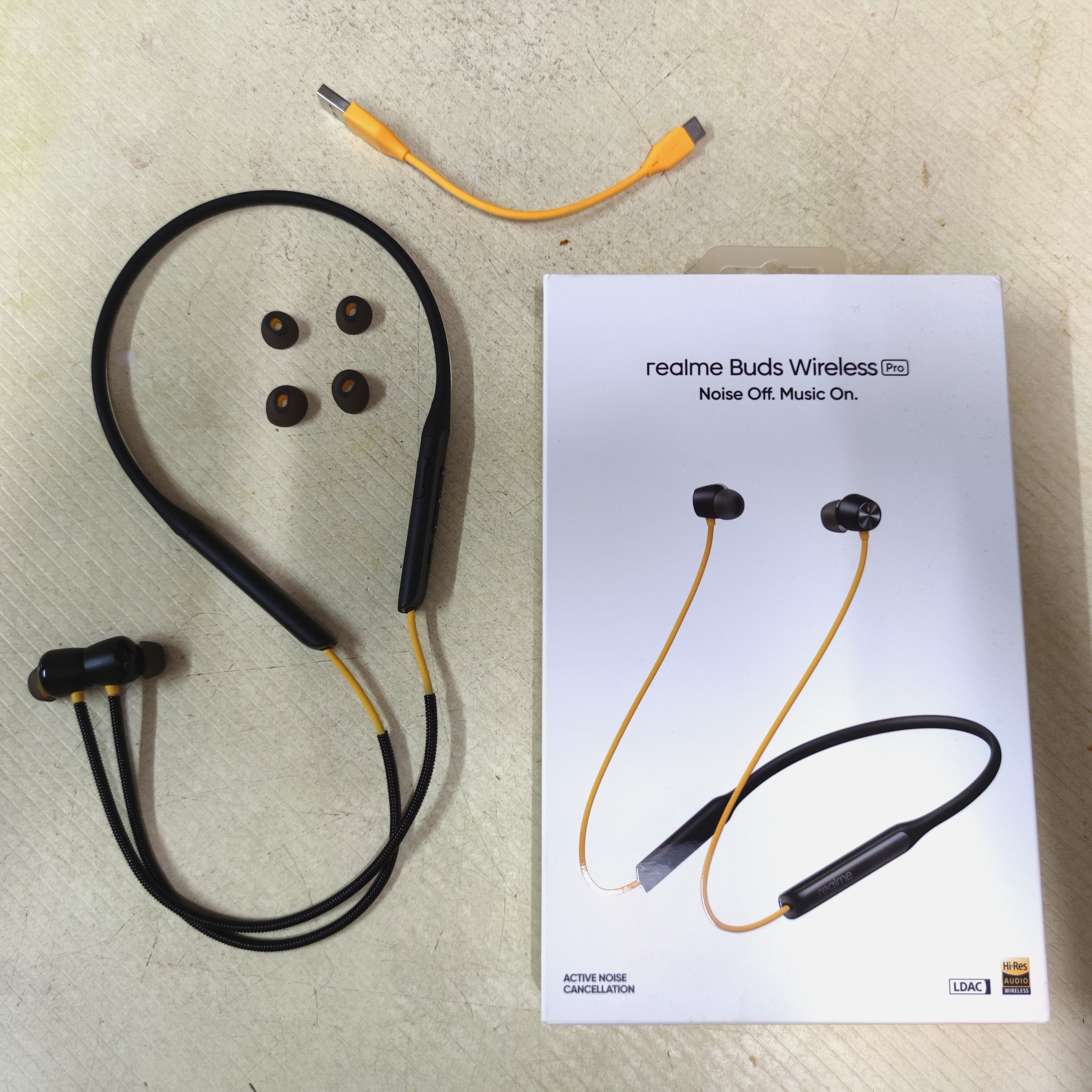 Realme air clearance buds wireless pro
