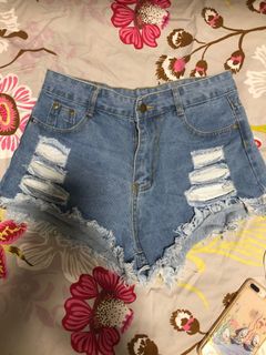 (Category: ) located in . Submitted by roses1977 (Listing ID 1113553508, Image 1). Description: .