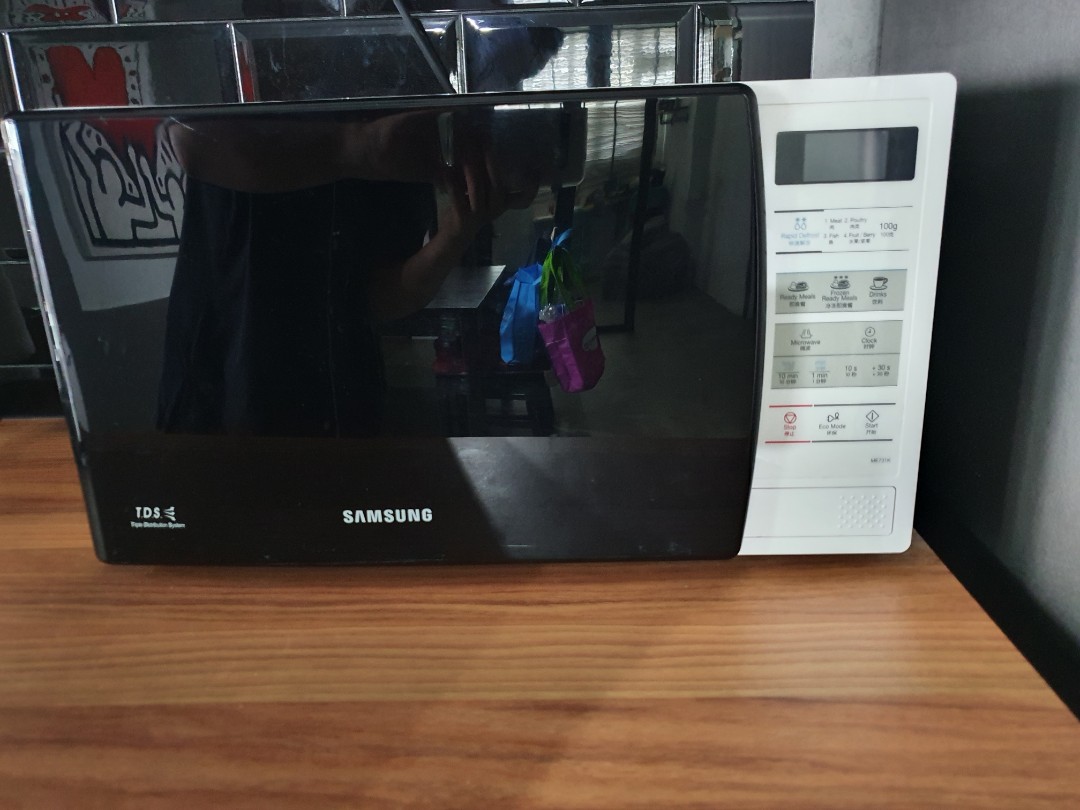 Samsung ME731K Microwave Oven 20L, TV & Home Appliances, Kitchen