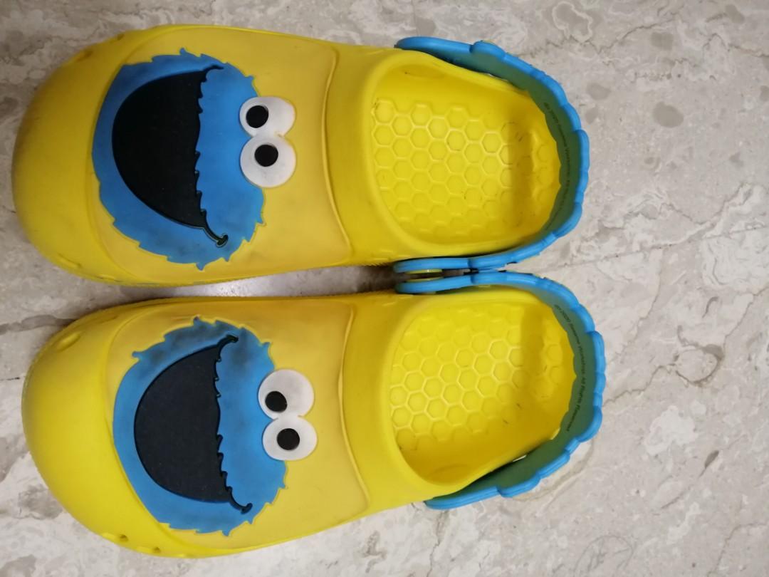 Sesame online street crocs