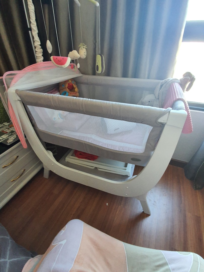 Shnuggle air cheap bedside crib ireland