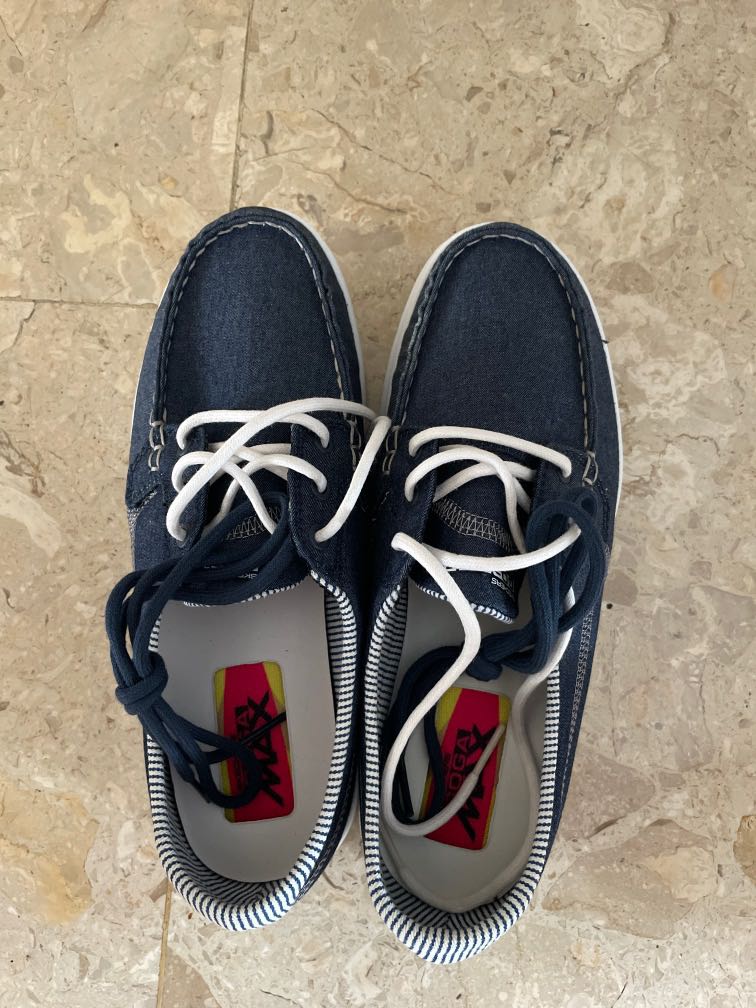 Skechers bobs sales boat shoes