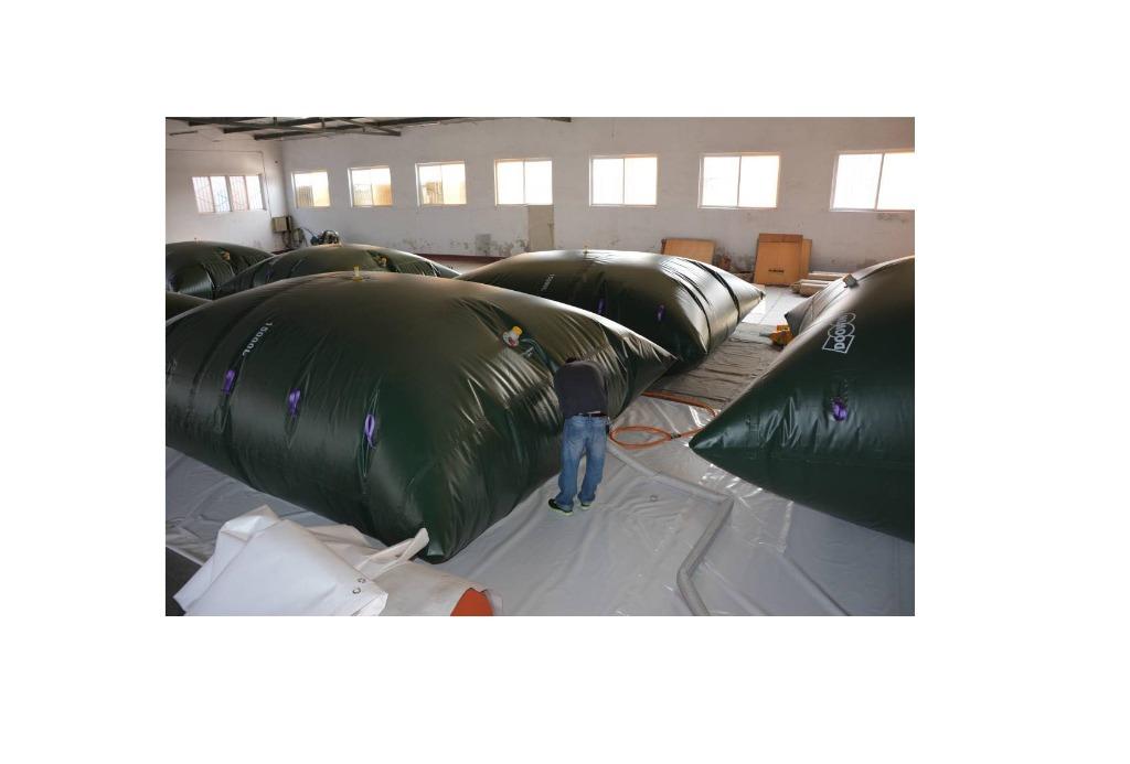 Water Pillow Bladder 500 Liters (Category: Construction & Building Materials) located in Mandaluyong City. Submitted by shammyshop (Listing ID 1113595914, Image 1). Description: Features: 1. Portable and easy to carry 2. Fully collapsible, Easily folded, transported & relocated 3. Easy to operate – quick set up and no-need fixing tools 4. Low maintenance – easy to clean and repair 5. Empty tanks can be folded, compact fold for storage 6. Environm