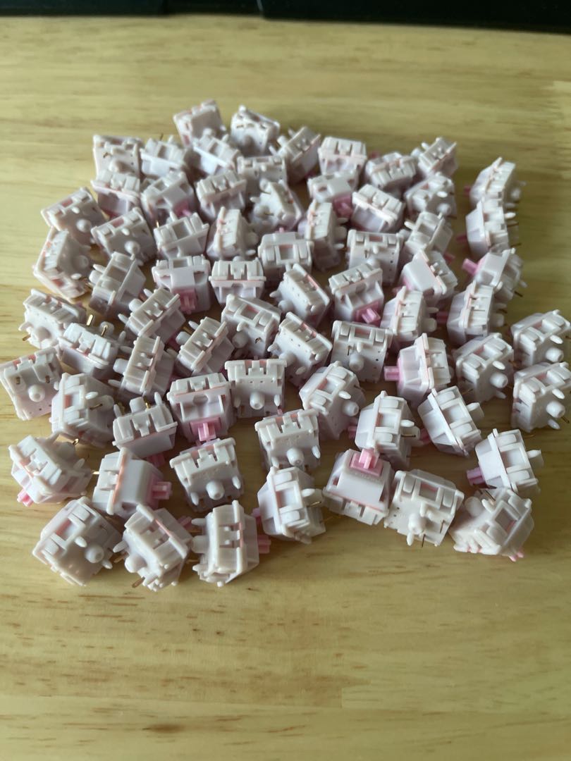70x lubed&filmed Marshmallow switches, Computers & Tech, Parts