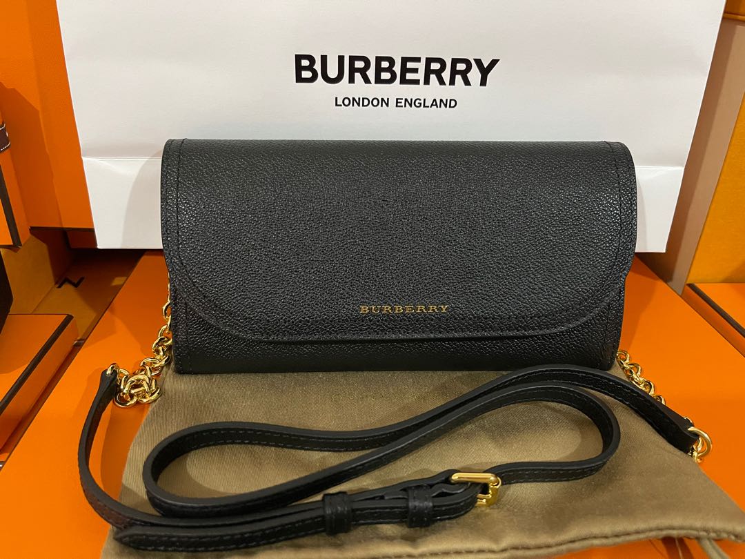 burberry wallet chain