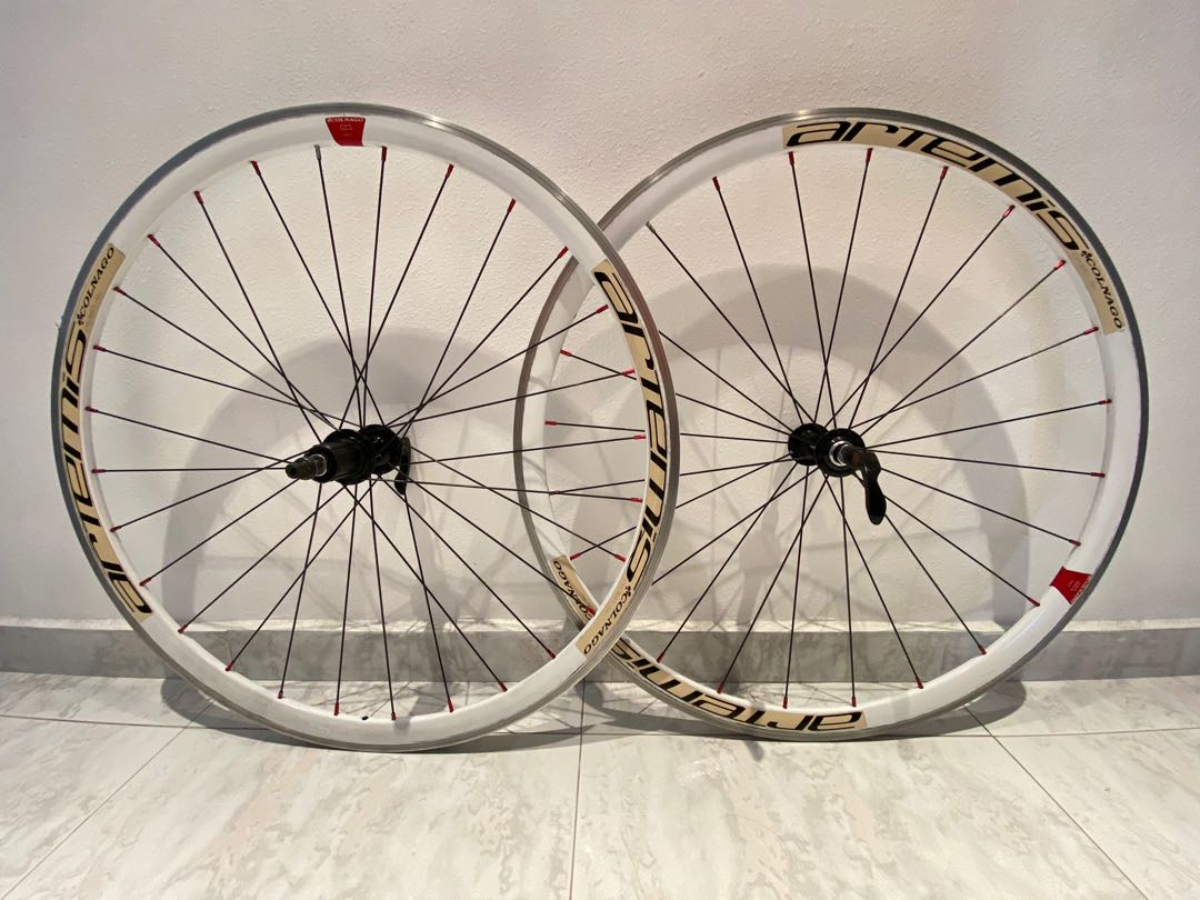 Colnago wheelset clearance