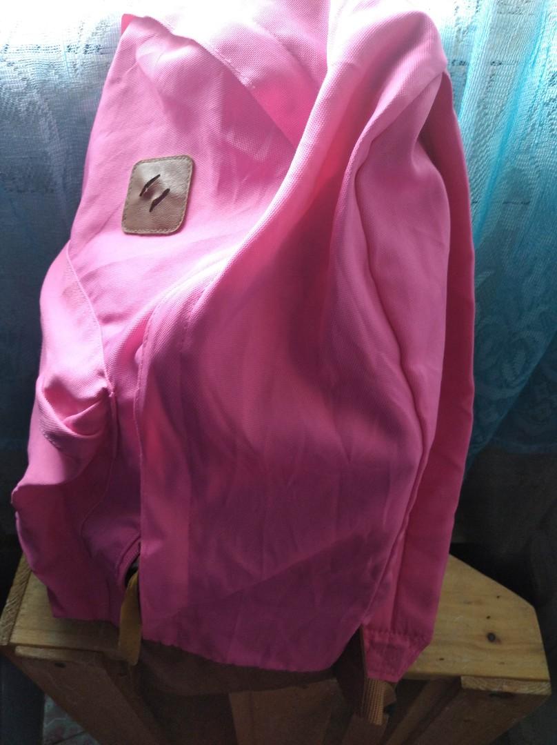 Converse backpack (Category: Backpacks) located in Kuala Kangsar. Submitted by herobundlejunior (Listing ID 1113823596, Image 3). Description: good condition. original item..