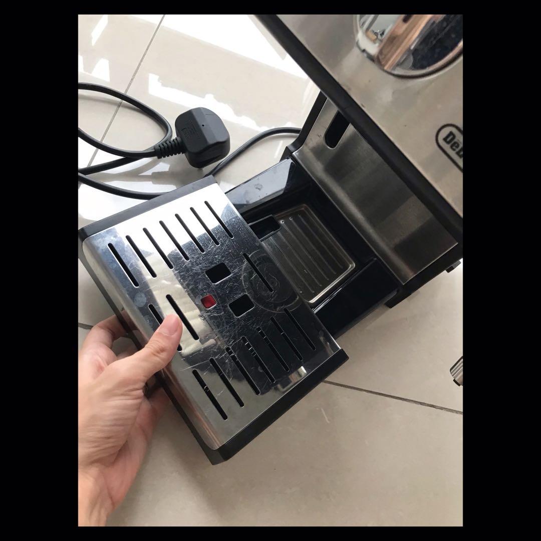 De'Longhi Traditional Pump Espresso Machine ECP35.31, TV & Home