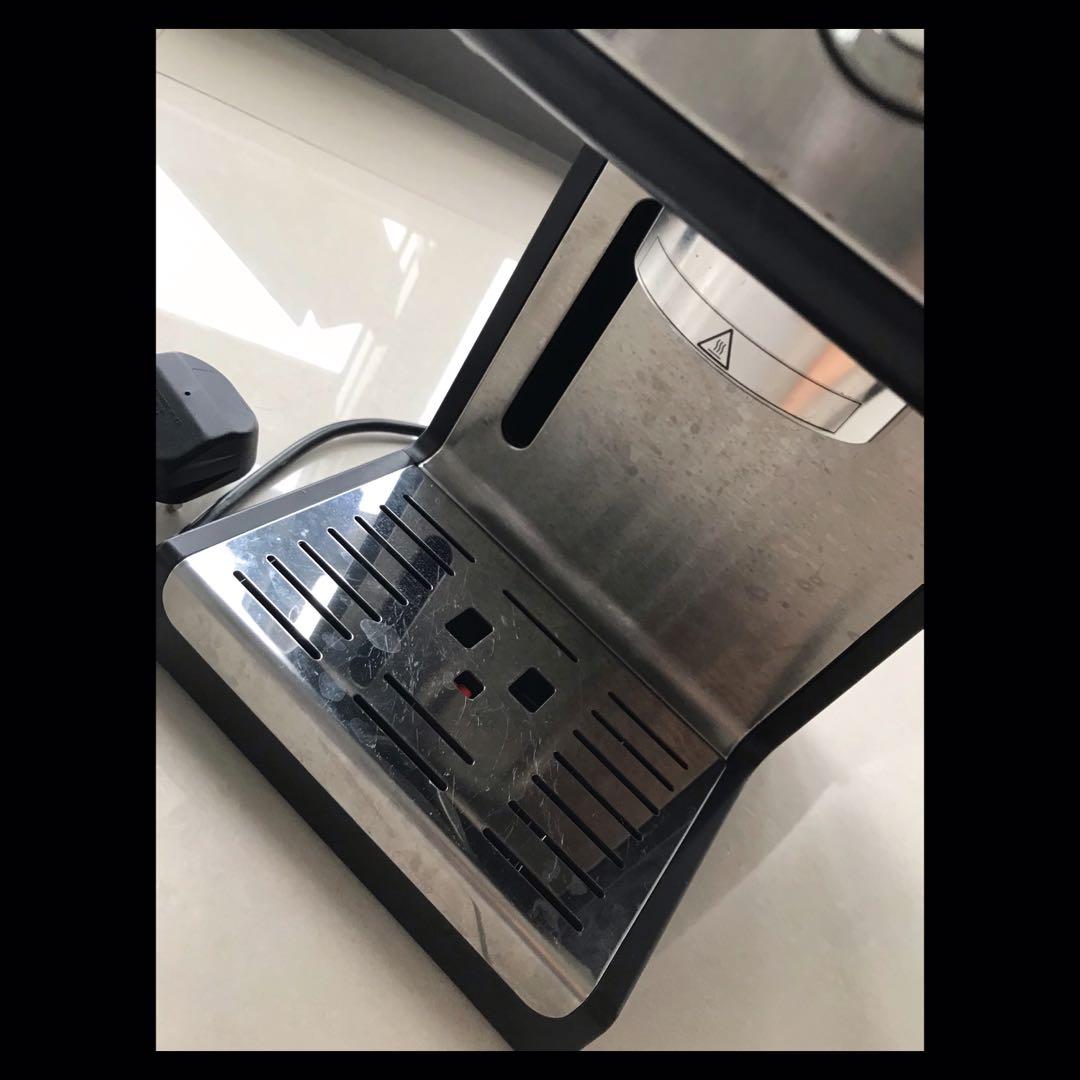 De'Longhi Traditional Pump Espresso Machine ECP35.31, TV & Home