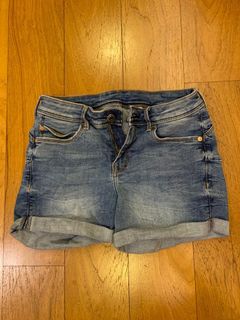 (Category: ) located in . Submitted by y2kclothes (Listing ID 1113839566, Image 1). Description: .