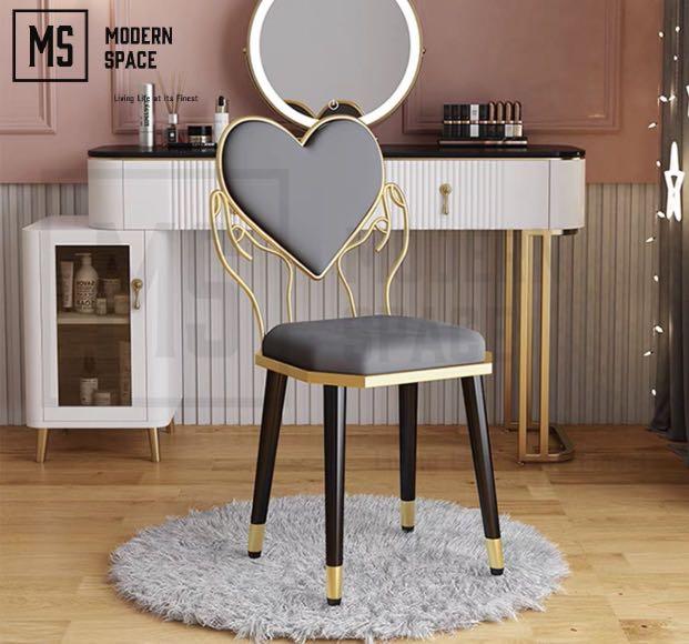Heart shaped cheap vanity chair