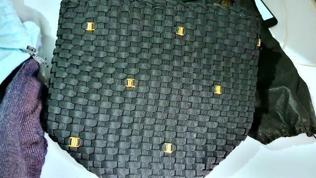 Ferragamo Shoulder/Backpack Style Handbag (Category: Luxury Bags & Wallets) located in Baguio. Submitted by lulu_ulul (Listing ID 1113775358, Image 3). Description: Ferragamo Shoulder/Backpack Style Handbag Authentic .