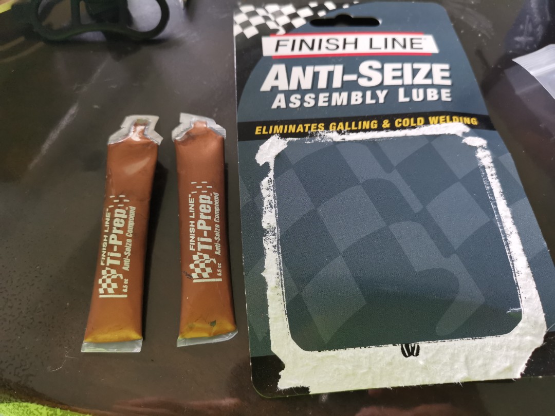 Finish Line Anti seize Assembly Lube. Best for aluminum and Titanium. 1
