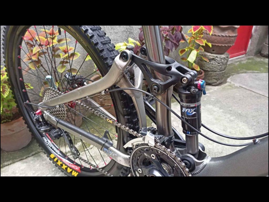 Fox Full Suspension Mountain Trail Bike 