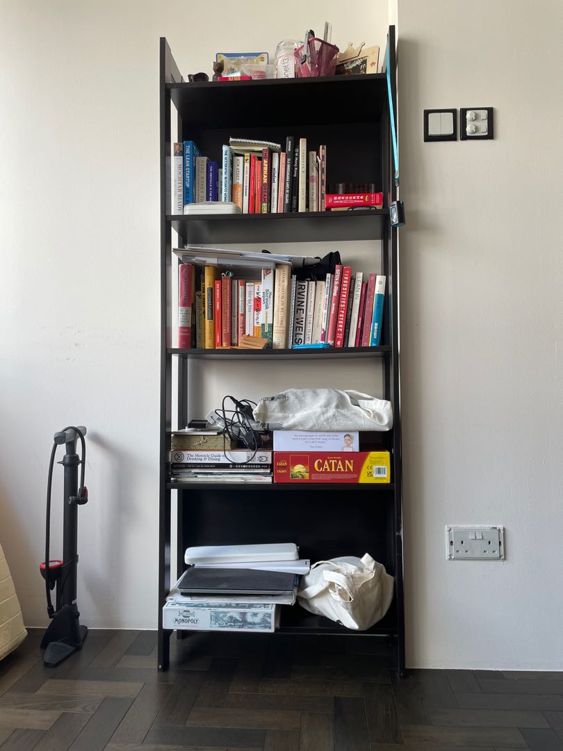 Minimalist on sale bookshelf ikea