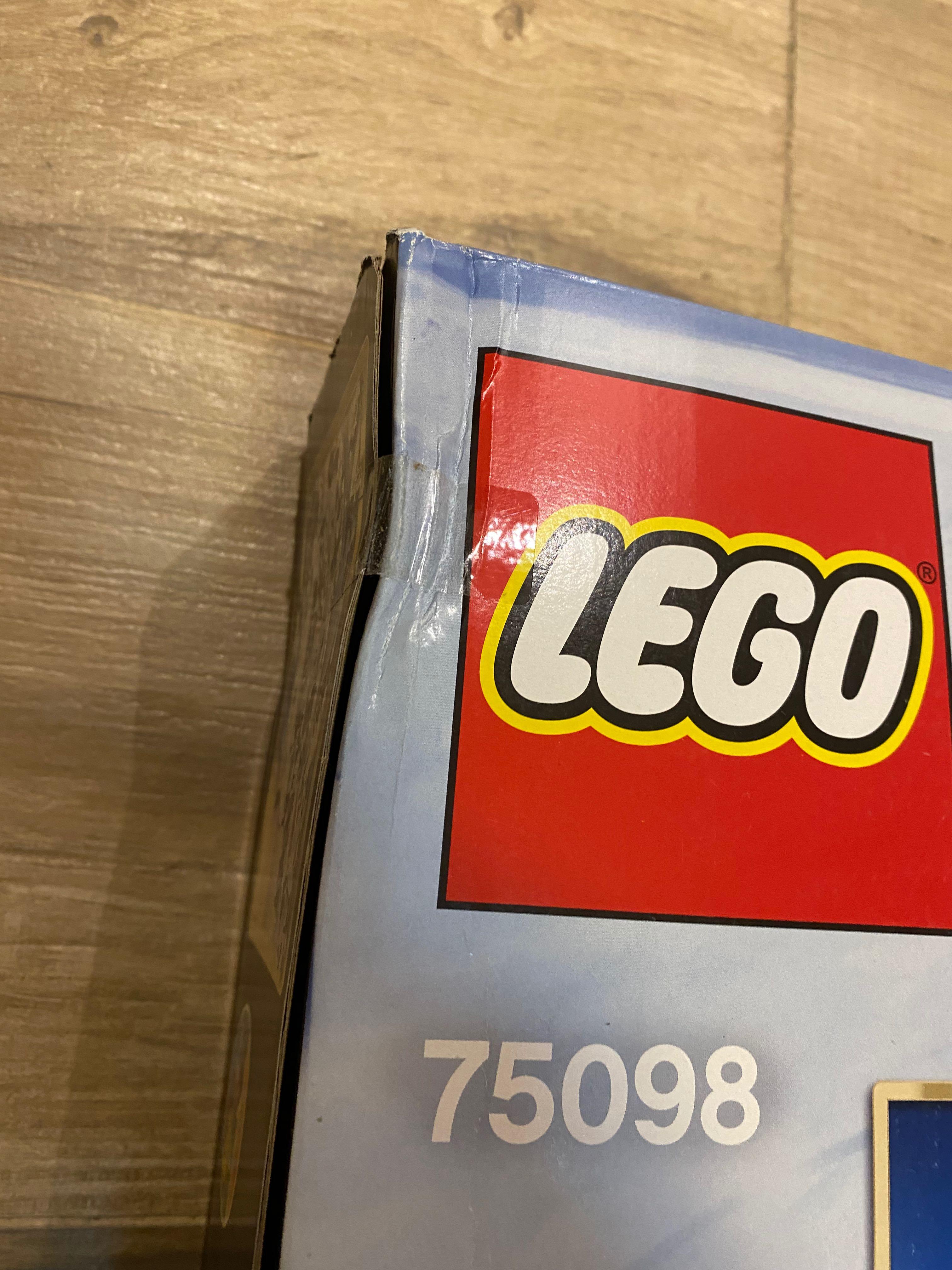 Lego Star Wars 75098 Assault on Hoth UCS, 興趣及遊戲, 玩具 Lego Star Wars 75098 Assault on Hoth UCS, 興趣及遊戲, 玩具