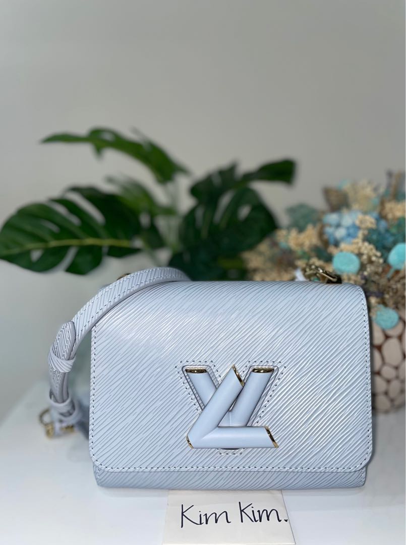 LOUIS VUITTON Epi Twist Shoulder Bag PM Bleu Celeste 885610