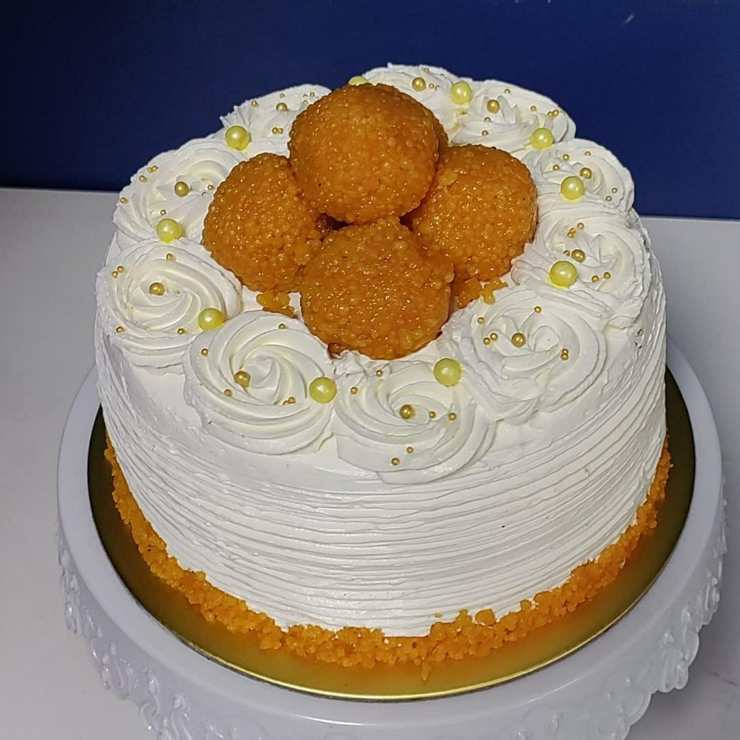Butterscotch with laddu cake. - Cake Shop